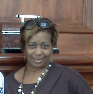 Meet your Posher, Hilda